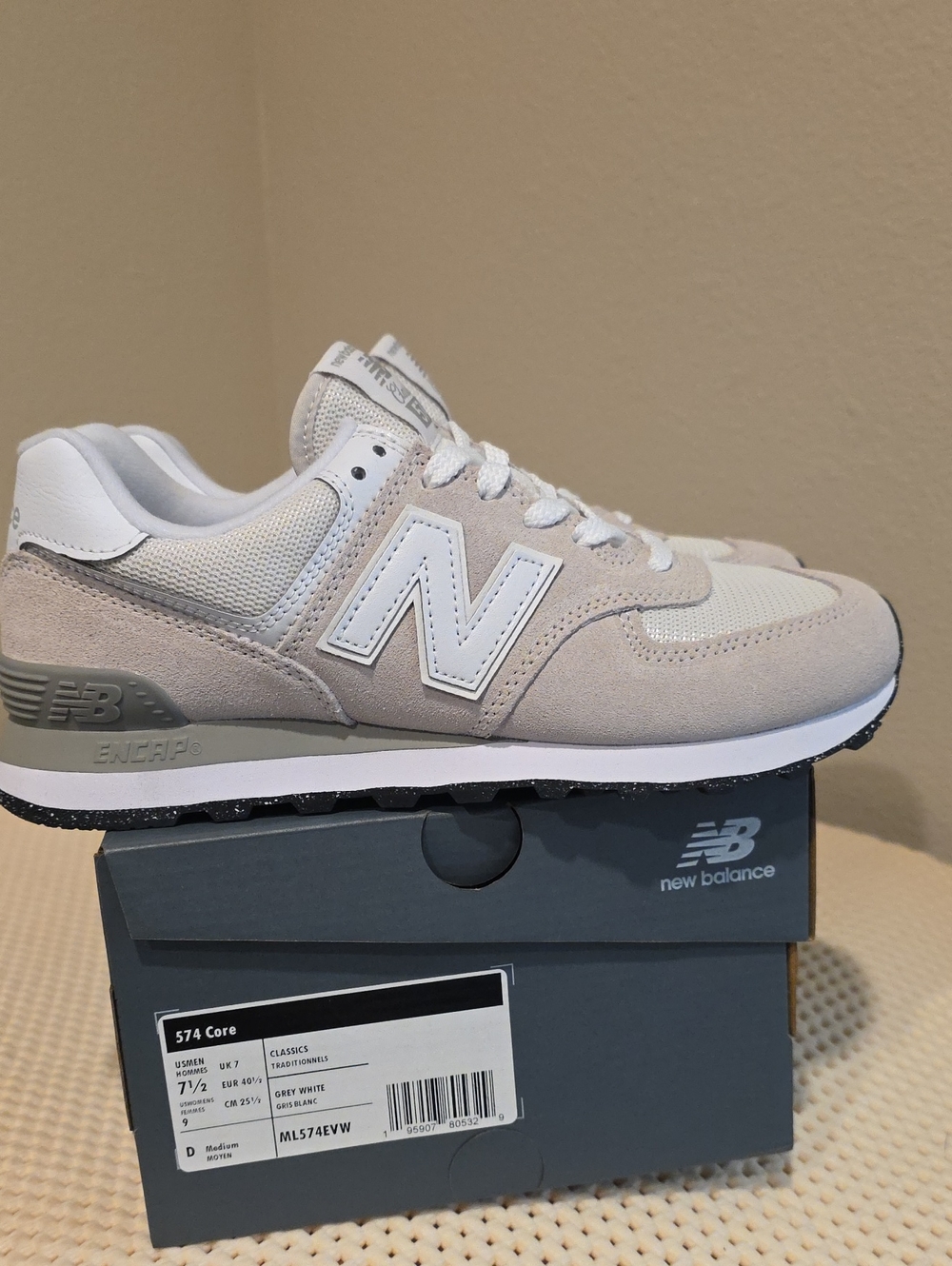New Balance 574 Core Sneakers - Grey White US 7.5 Womens - Picture 3 of 8